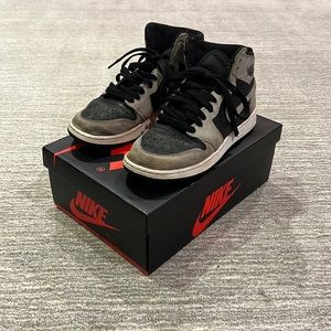 Air Jordan 1 retro high OG shadow 2.0, size 6y